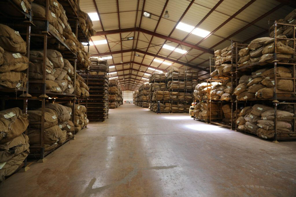 RELATIONSHIPS : Investment in long term relationships with growers, regional and international commercial partners.